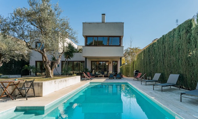 Gelves Villa | Rejuvenate in the Pool at Casa Boticario near Seville