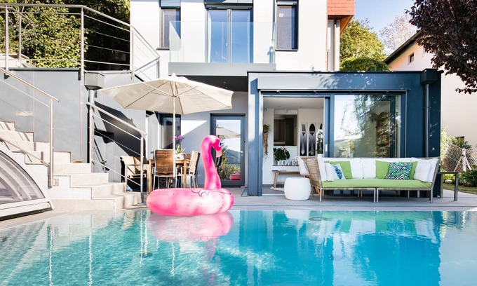 Hernals Apartment | Vienna West Hills Apartment & Pool, Secret Escape