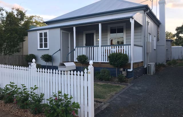 East Toowoomba House | Eton Cottage Stylish Inner City Renovation