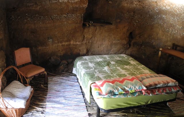 La Solana Other | Natural Cave Room in San Mateo (Camino Art Hostel)