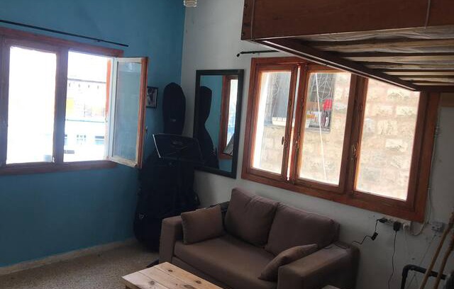 Nachlaot Apartment | A Very nice room right at the Market!