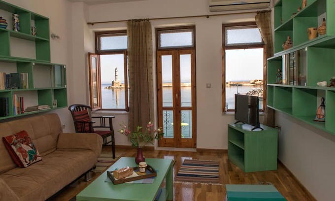Old Town Apartment | Modern Seafront Apartment - Old Harbor Promenade