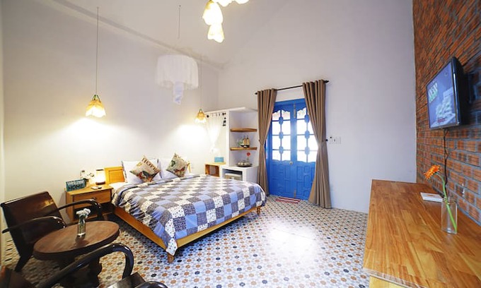 Cam An Bed & Breakfast | Spacious Serene Oceanside Bed (breakfast not incl)
