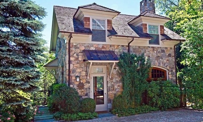 Greenwich House | Beautiful Guest House on Private Greenwich Estate