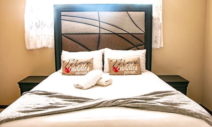 Carletonville House | Sleep Over Guest house
