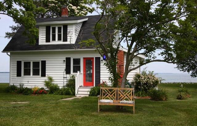 Tilghman Cabin | Simplicity Cottage - Renovated Waterman's Home Circa 1920, Relax in the Hammock!