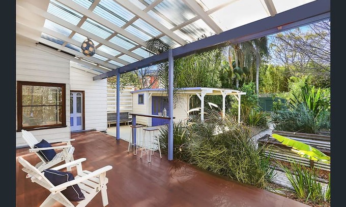 Thirroul House | Thirroul Coastal Cottage by the Beach