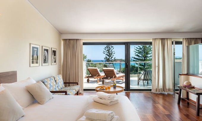 Agii Apostoli Villa | Luxury Villa Ismini in Chania Crete