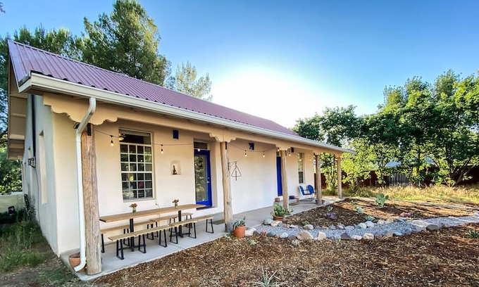 Patagonia House | The Straw Bale at The Gravel House