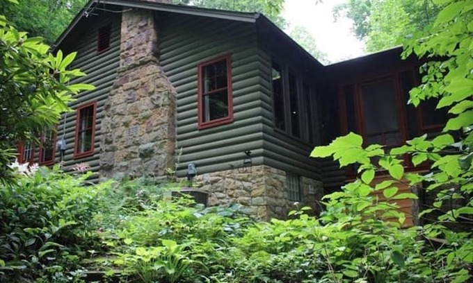 Portersville Cabin | McConnells Mill Cabin on Slippery Rock Creek