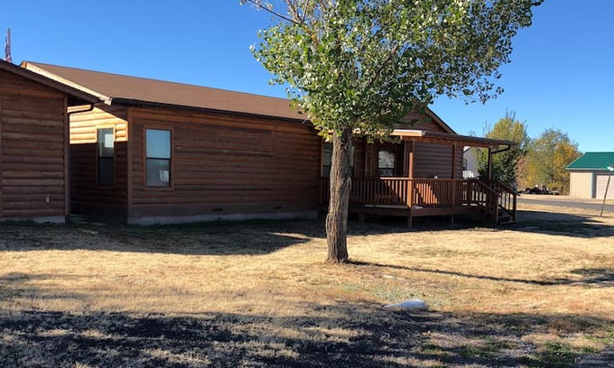 Springerville Cabin | The “Chuck Wagon” ...White Mountain Getaway!