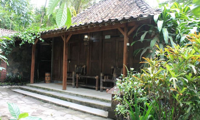 Cangkringan House | homestay omahe simbok desa wisata pentingsari