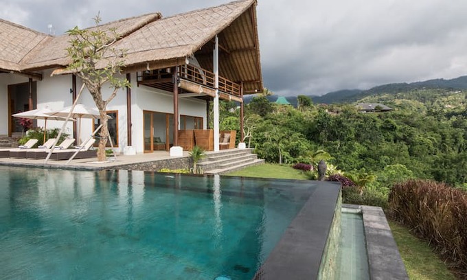 Kalibukbuk Villa | Villa Kemuning - New paradise 5* at Lovina Beach