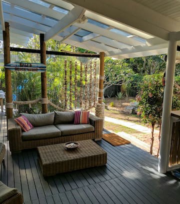 Suffolk Park House | Billy's Beach House 100m to Beach Pets welcome
