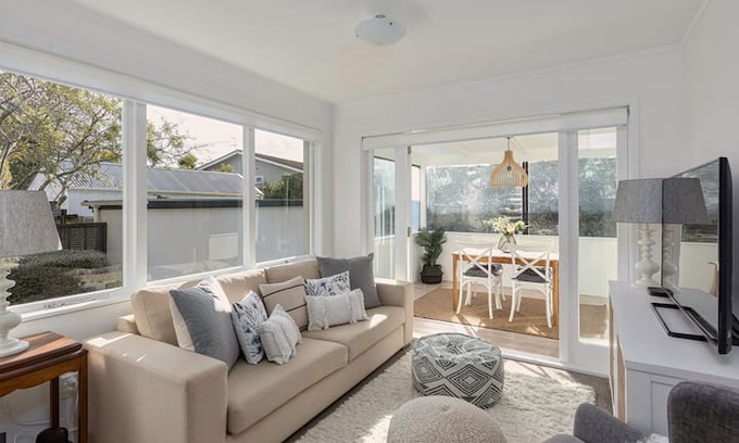Mount Eden Apartment | 'The Nest' Mount Eden