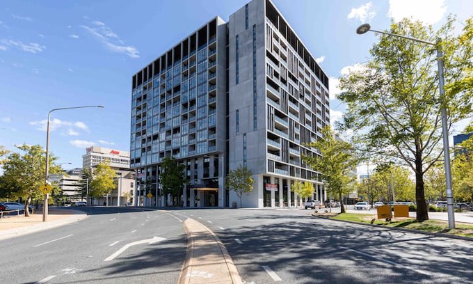 City West Apartment | Capitol Apartments - 2 bedrooms Views, CBD, ANU