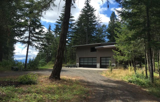 White Salmon House | Garage Mahal, modern sanctuary in the woods