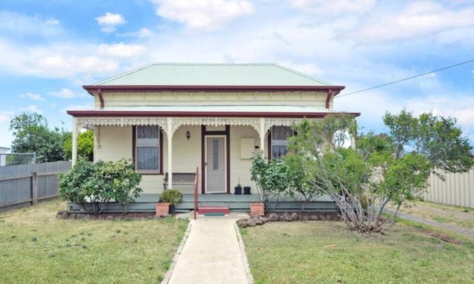 Maryborough House | Burns Country Cottage - 3 bdrm SLEEPS 6