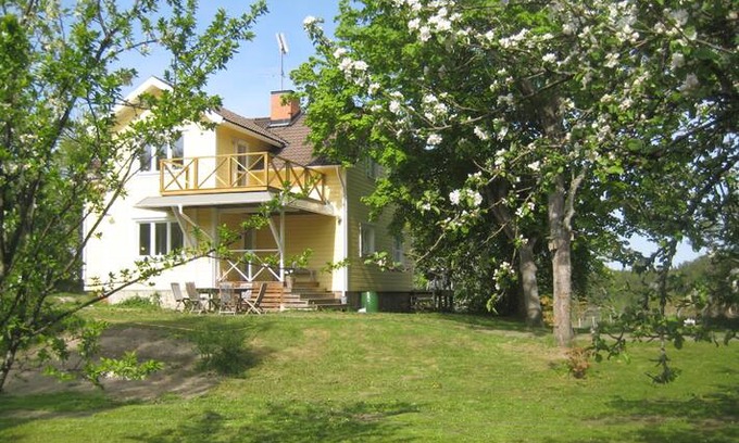 Osteraker Municipality Villa | Villa Holmsängen by the Sea on beautiful Ljusterö