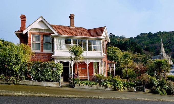 Port Chalmers Villa | The Manse Bed and Breakfast Port Chalmers