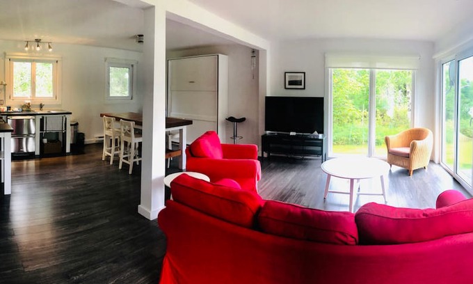 Baddeck House | Coastal BayCroft Cottage on Baddeck Bay