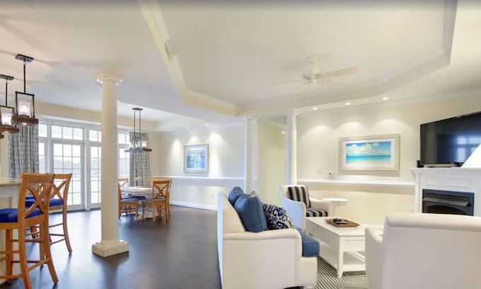 Roper Apartment | 3 Bedroom Condo at Waterside Resort by Capital