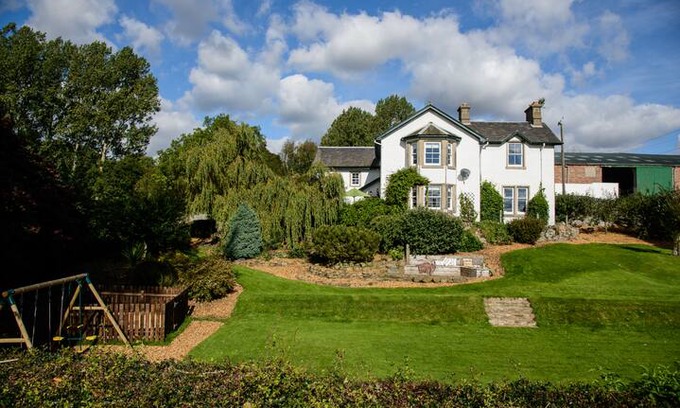 Longforgan House | Carmichael Farmhouse - Between Dundee and Perth