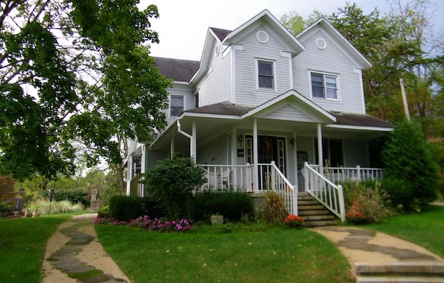 Logan House | Barton Meadows