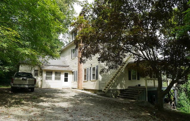 Mascot House | Turtle Rock Retreat - NOW WITH WIFI!