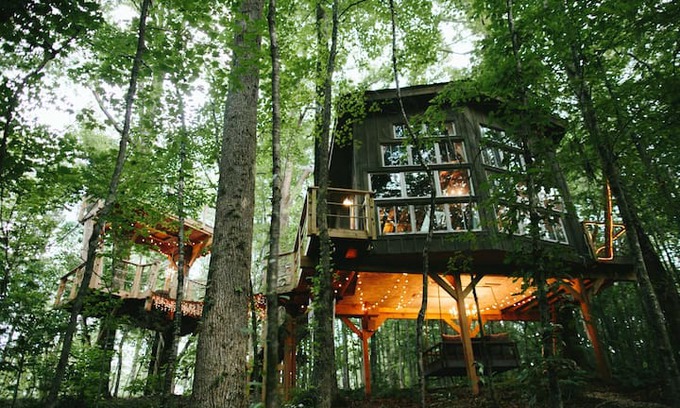 Oconee County Other | THE MAJESTIC TREEHOUSE romantic, luxury retreat
