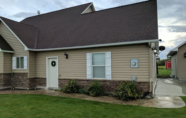 Rexburg House | Country cottage guest suite on a private lake