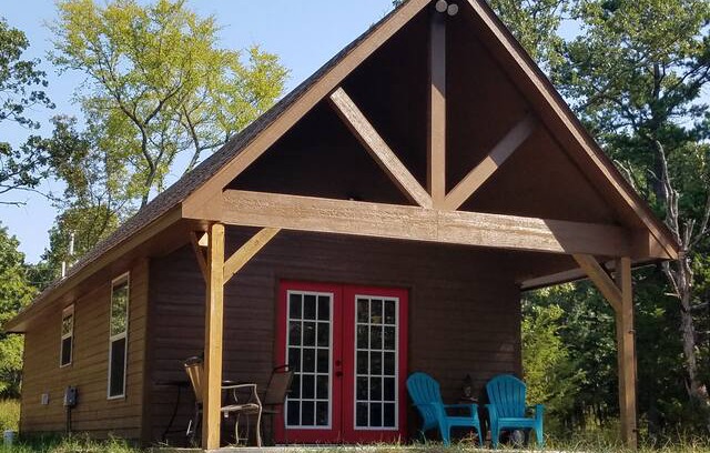 Scraper House | Sparrowhawk Cabin