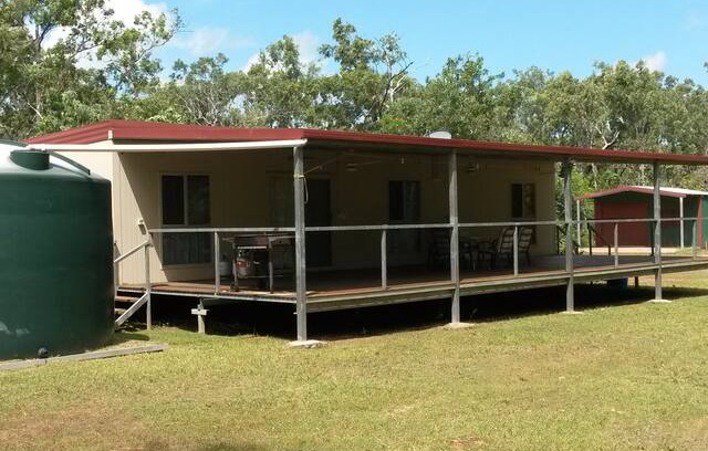 Dundee Beach House | THE BARRA SHACK AT DUNDEE BEACH FISHING PARADISE