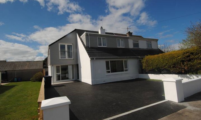 Portstewart House | Causeway Coast Rentals - Apollo Place