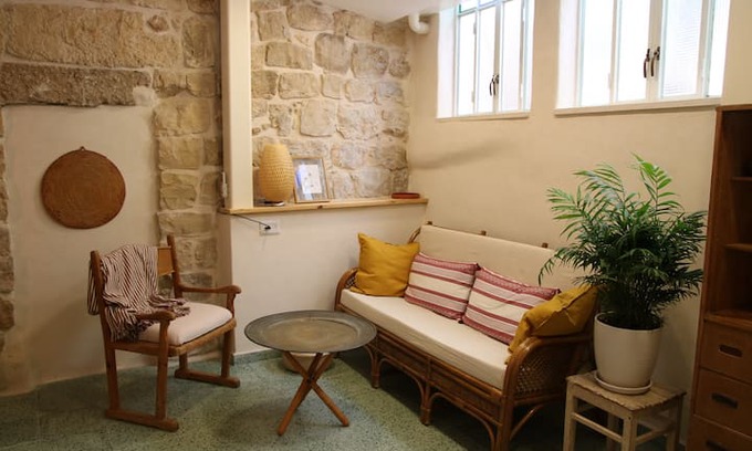 Haifa Apartment | Studio Apartment in Wadi Nisnas