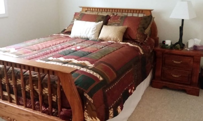 Old Seward - Oceanview Apartment | Southside Manor 2bdrm, private entry. Alaska theme