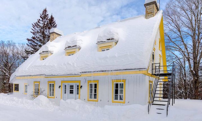 Saint-Gabriel-de-Valcartier Villa | LOVELY HOUSE OF THE VALLÉE JEUNESSE IN THE VILLA ST-LEON RESIDENCE