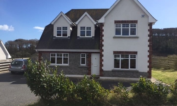 Dunmore East House | The Lookout, Dunmore East, holiday home.