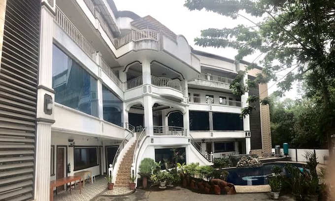 Guinobatan Bed & Breakfast | Charisma Guinobatan (with Breakfast)