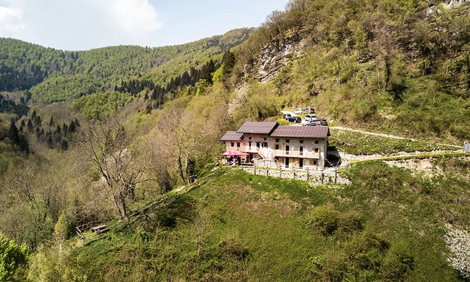 Seren del Grappa Cabin | BAITA - CASERA SUI COI