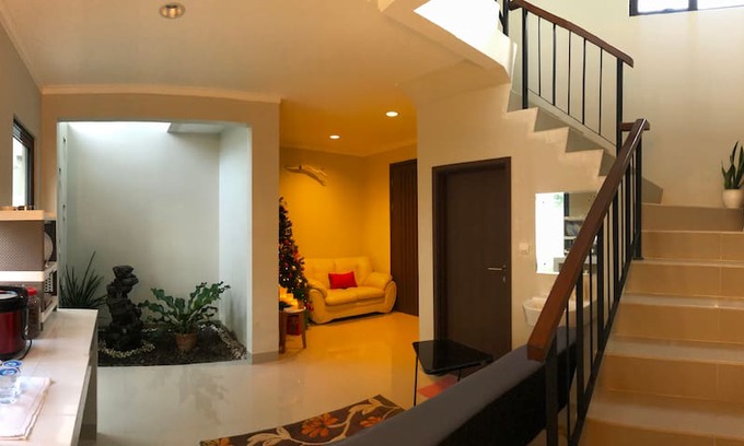 Manado House | Cozy and warm new house