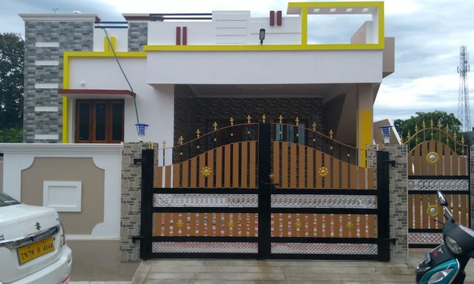 Courtallam House | RadhaLakshmi Bhavanam