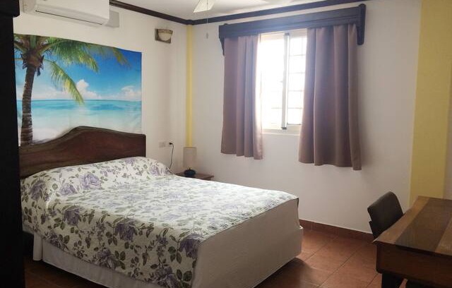 Belize City Hotel | One-bed room at Easy Inn Hotel Belize City#1