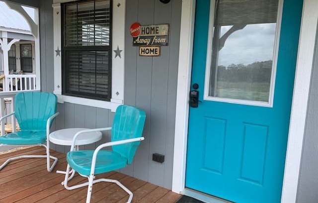 Dripping Springs House | Moonshine Cabin @Ranch225 - Meet Honkey the Donkey