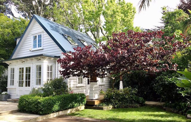 Mount Eden House | Auckland Central Garden Cottage in Mt Eden