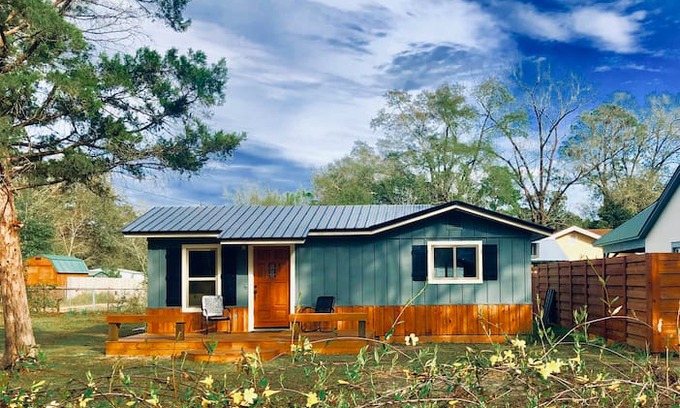 De Funiak Springs House | Santa Clara Tiny House