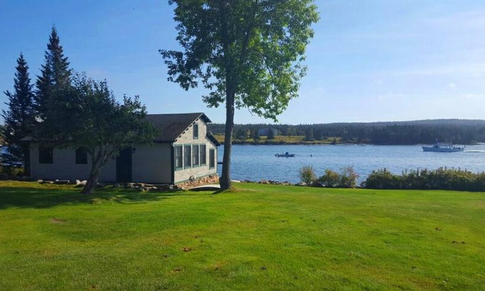 Winter Harbor Cabin | The Boat House on Guptill Point