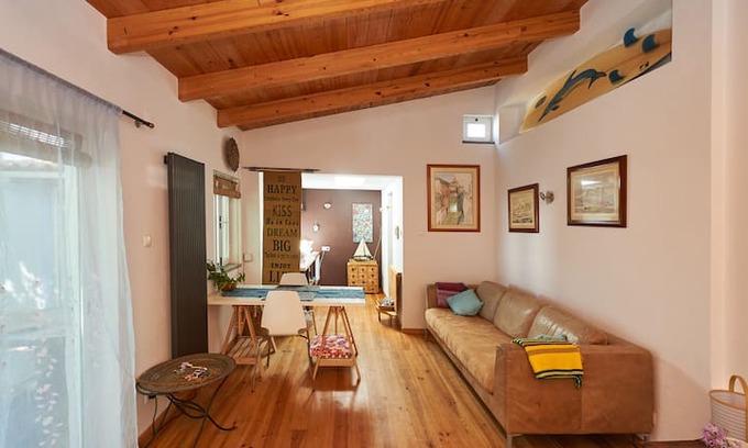 Sao Pedro de Penaferrim Apartment | Cosy Loft in Sintra