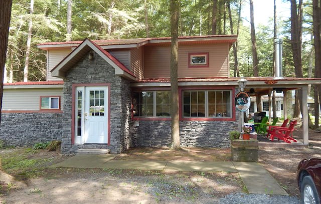 Jonestown Cabin | The Dam Cottage, waterfront paradise