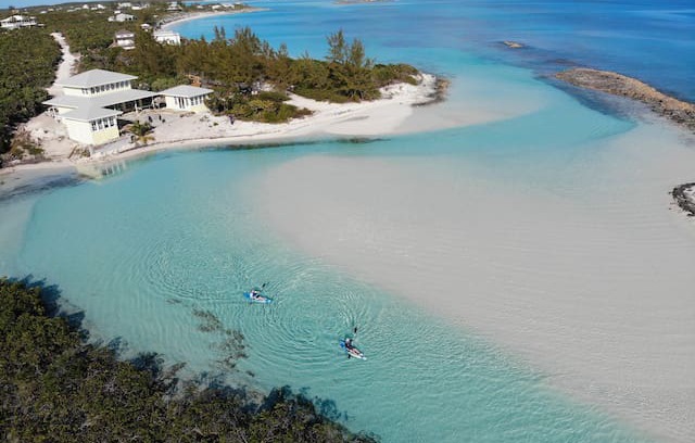 William's Town House | NEW! Stunning Ribbon of Blue Beach House in Exuma